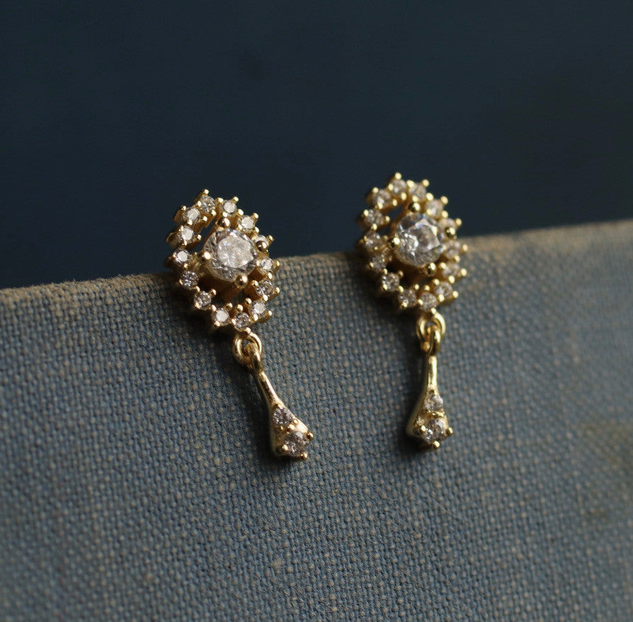 TUDOR QUEEN STUD DROP EARRINGS
